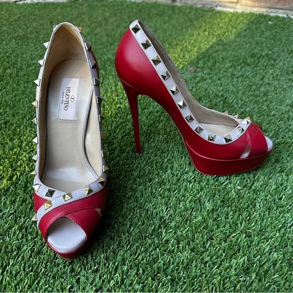 Valentino rockstud peep toe heels